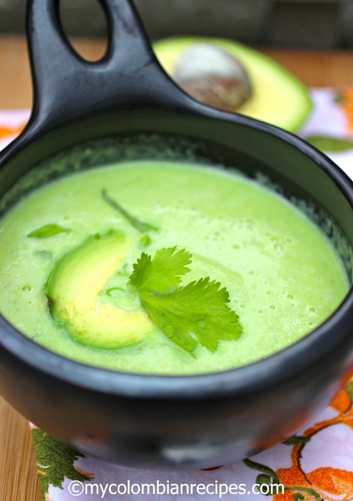 Crema de Aguacate (Colombian Creamy Avocado Soup)