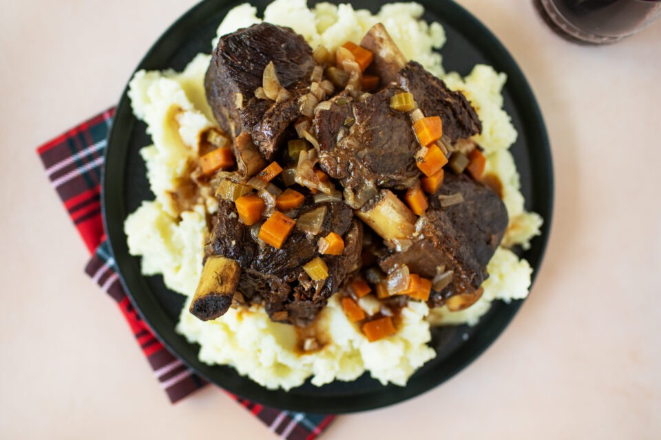 Braised Beef Short Ribs in Red Wine (Burgundy) 