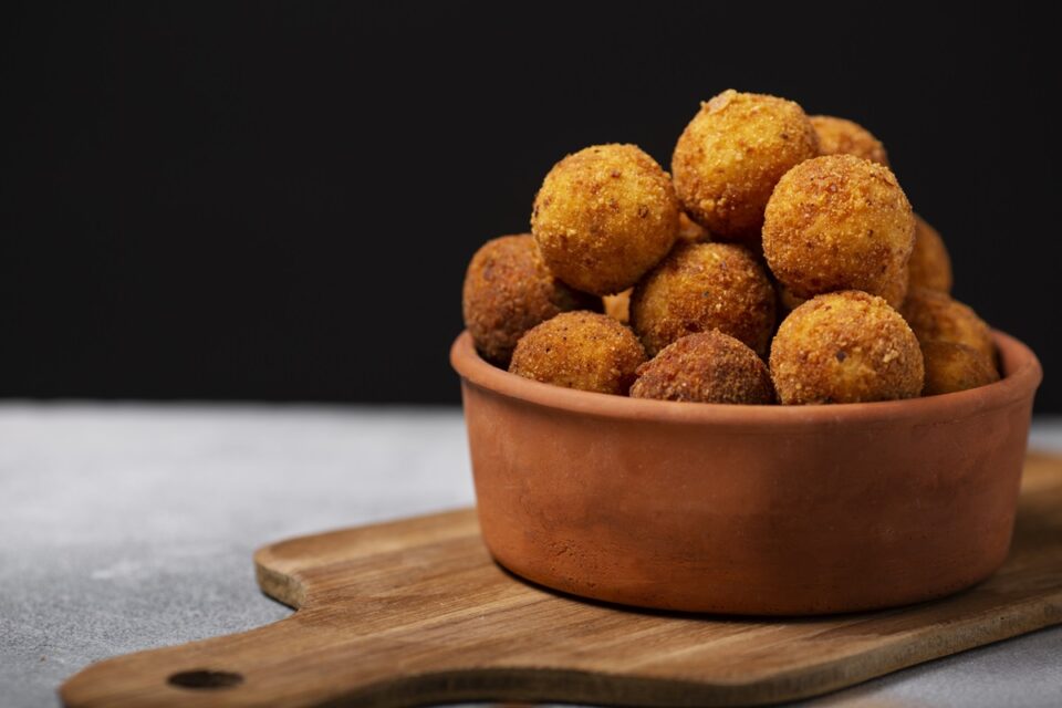 Aprenda a fazer um bolinho simples de trigo