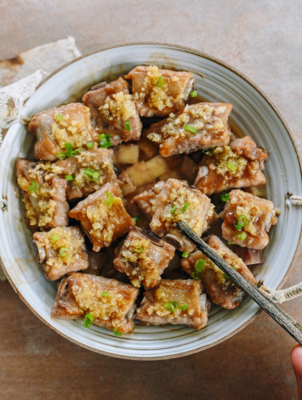 Chinese steamed garlic ribs