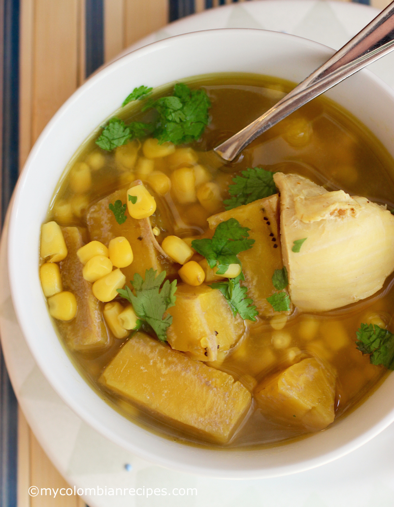 Sopa de Pollo y Plátano Verde (Chicken and Green Plantain Soup)