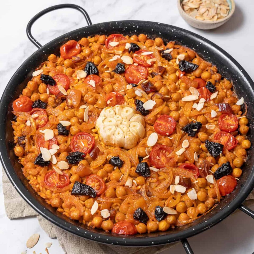 large pan of baked rice with garbanzos.