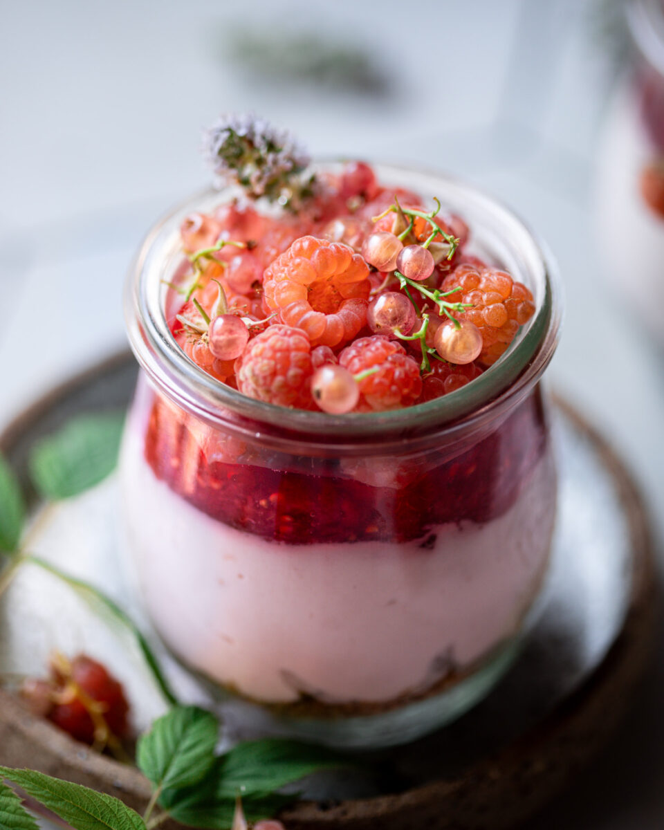 No-Bake Raspberry Cheesecake Jars