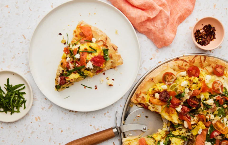 Breakfast For Beginners: How To Make Smoked Salmon Breakfast Pizza