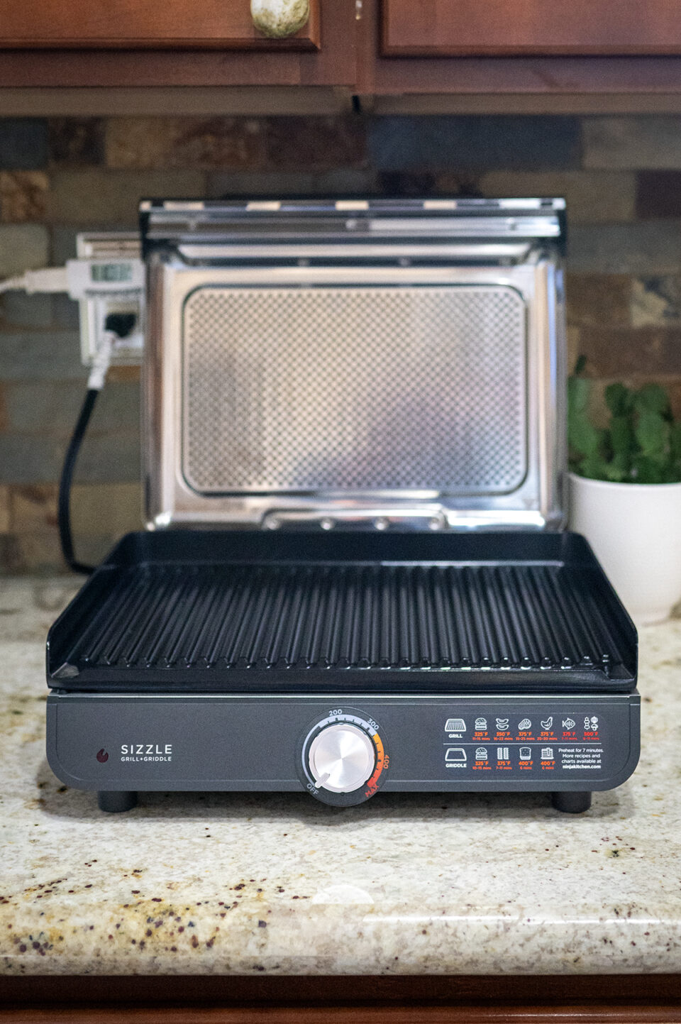 Ninja Sizzle Smokeless Indoor Grill and Griddle.