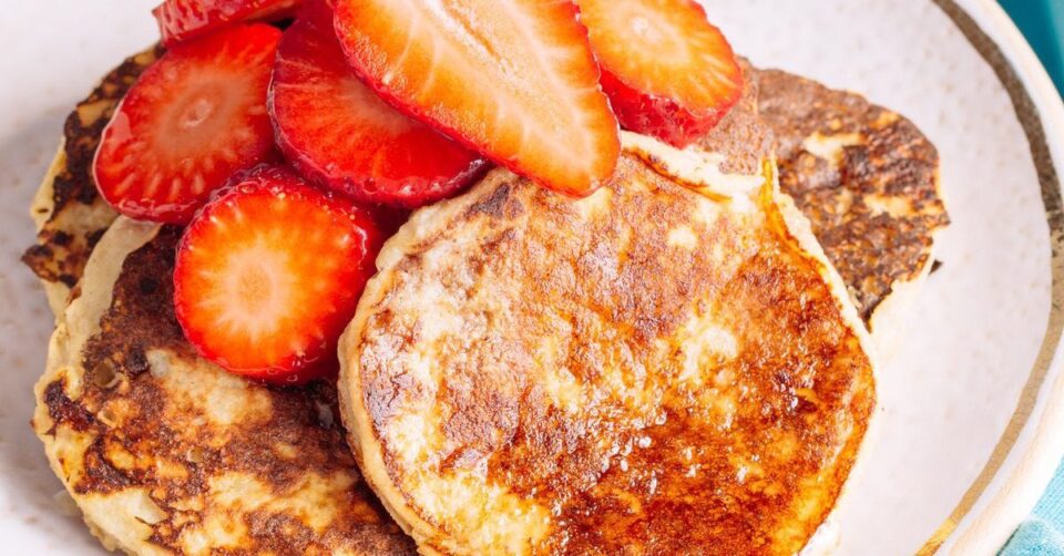 Easy Paleo Banana Pancakes